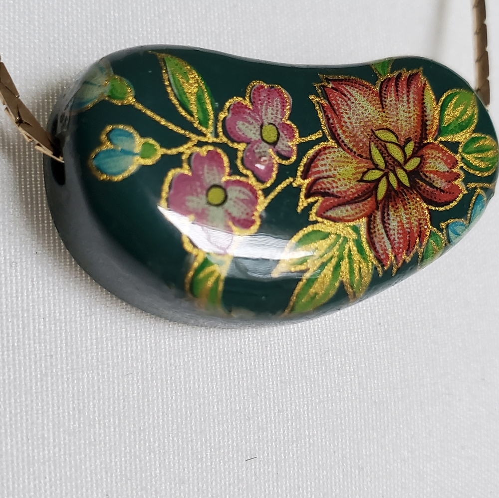 Vintage gold necklace